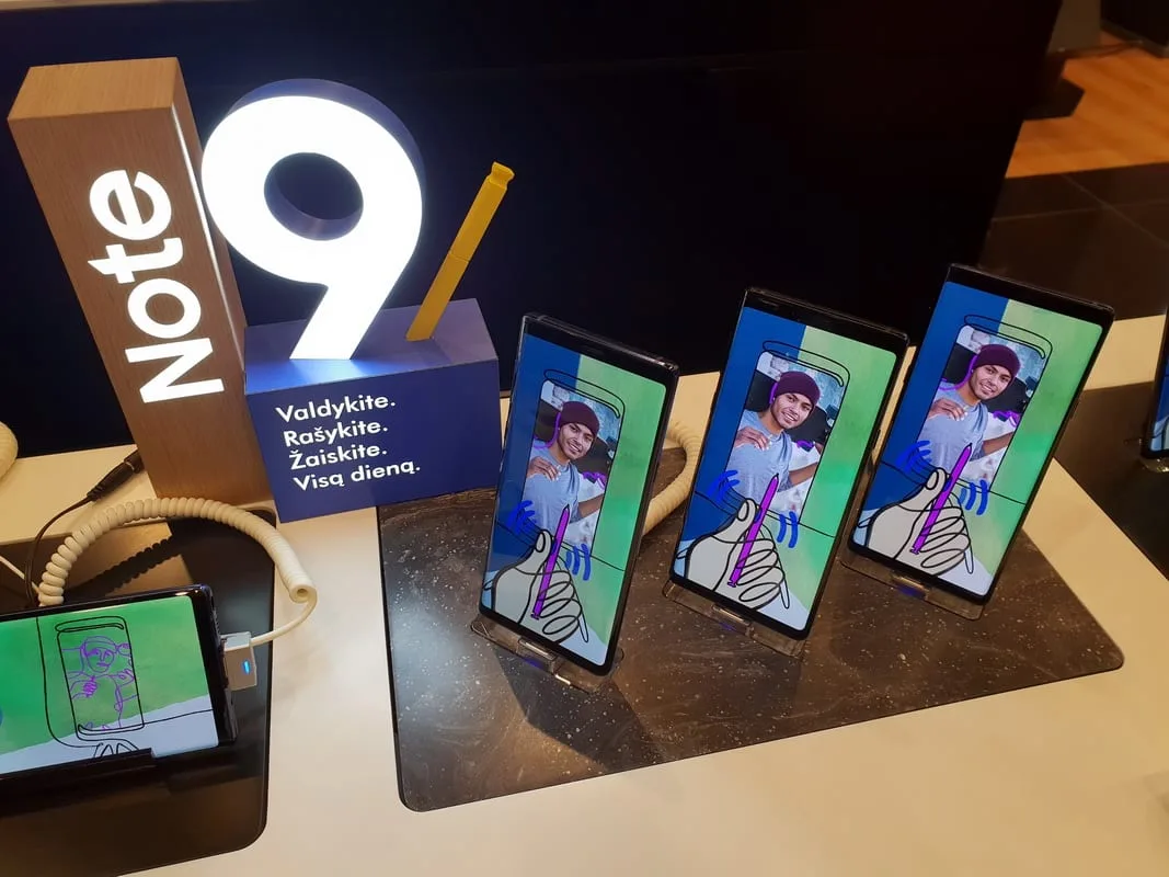 Samsung salonas